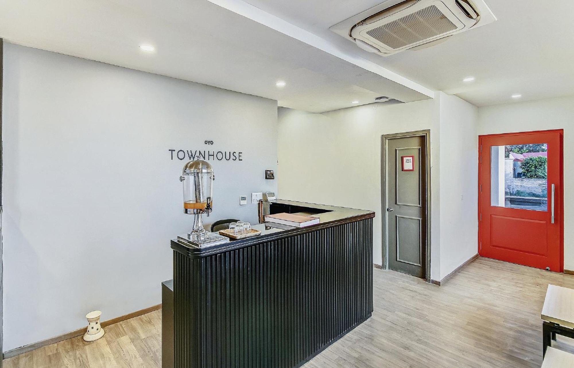 Townhouse Knowledge Park ||| Near Sharda University Greater Noida Bagian luar foto